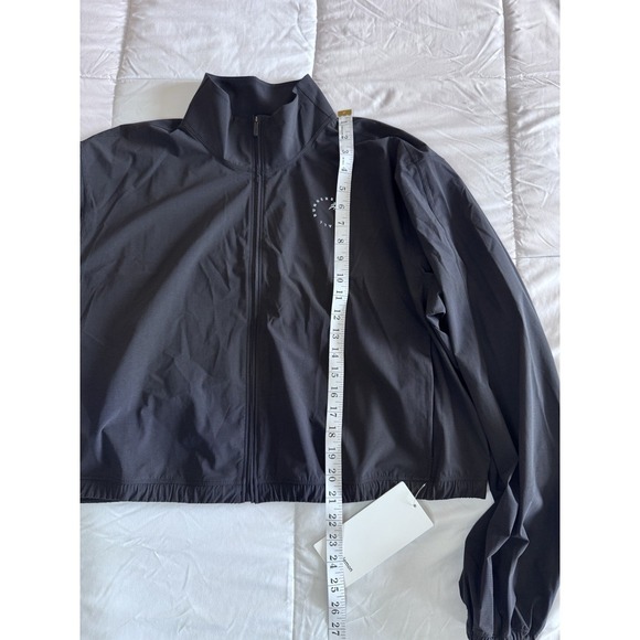 New Lululemon Run Crew Graphic Cinch-Hem Jacket Sz XL Black Limited Edition Rain - Picture 2 of 13